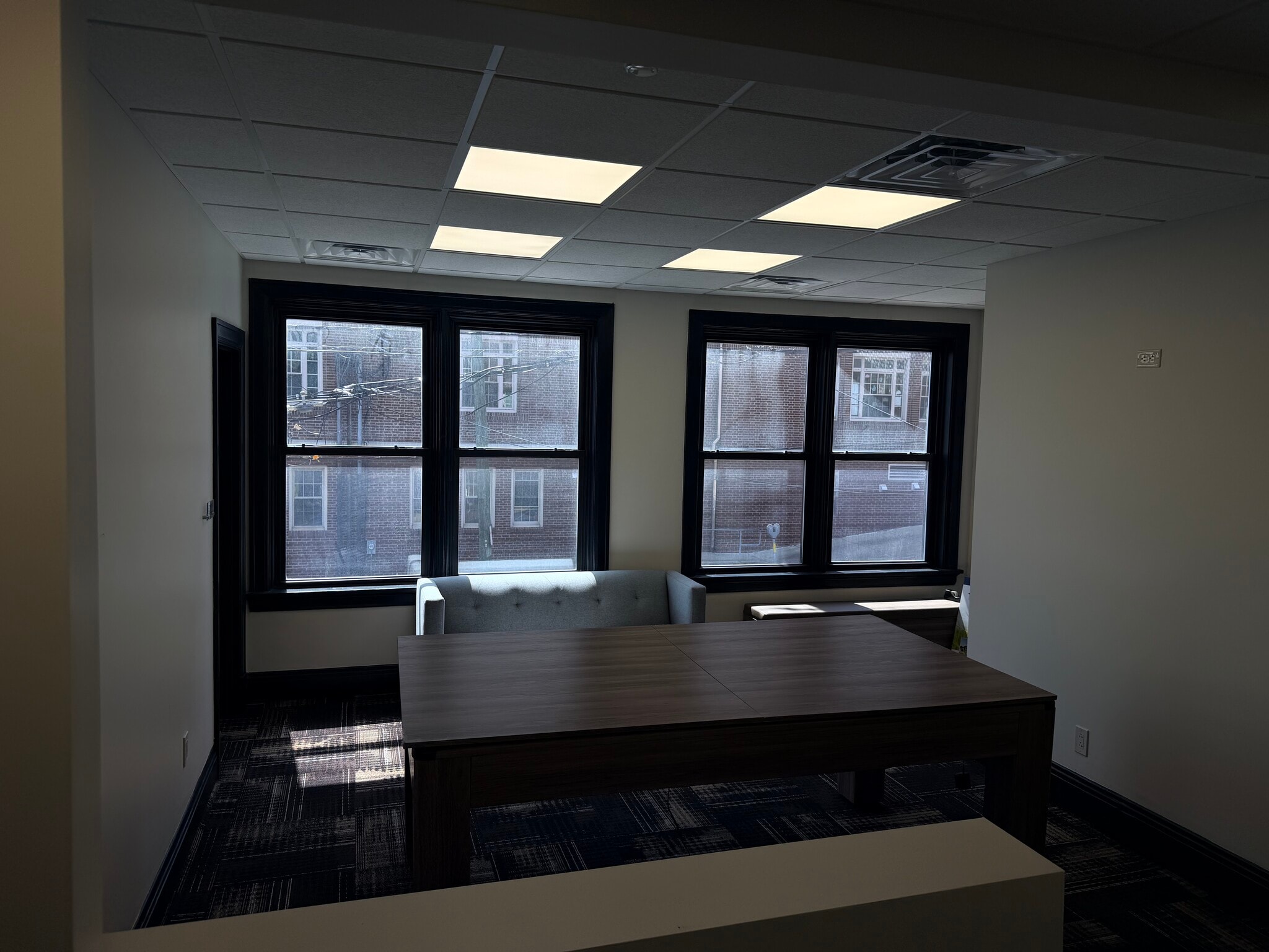 33 E Pittsburgh St, Greensburg, PA for lease Interior Photo- Image 1 of 11