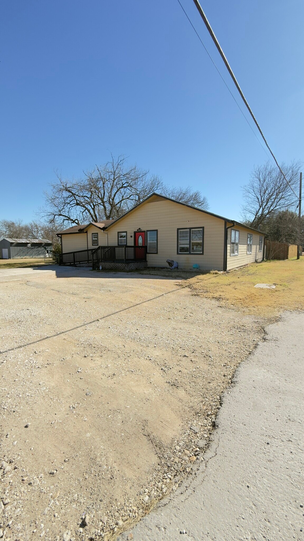 216 S FM 1660, Hutto, TX à louer Photo principale- Image 1 de 21