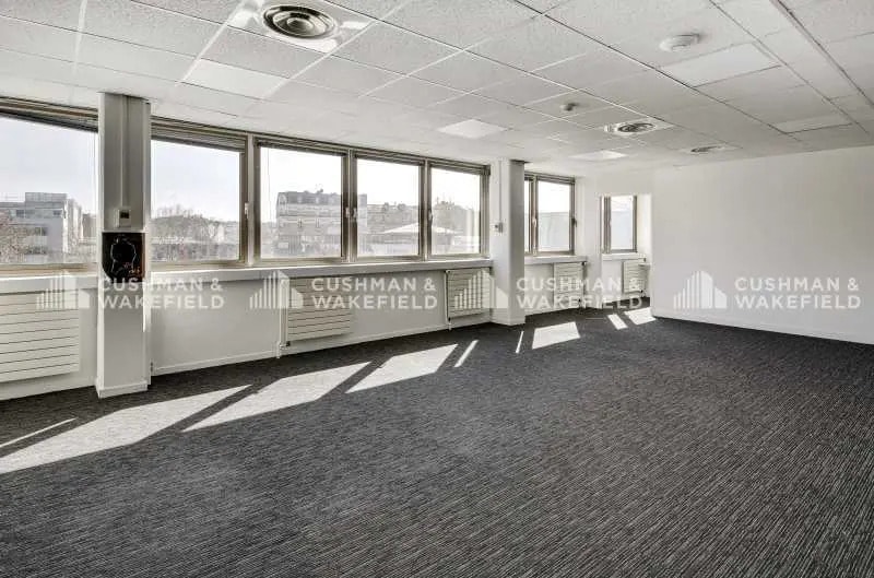 40 Rue Gabriel Crie, Malakoff for lease - Interior Photo - Image 3 of 14