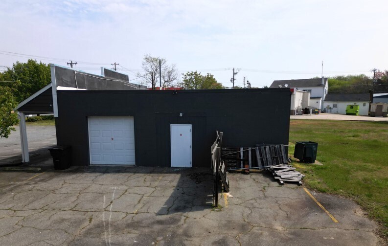 2020 W Mountain St, Kernersville, NC for sale - Building Photo - Image 2 of 4