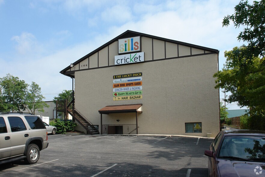 169-171 E Reynolds Rd, Lexington, KY à louer - Photo du bâtiment - Image 2 de 3