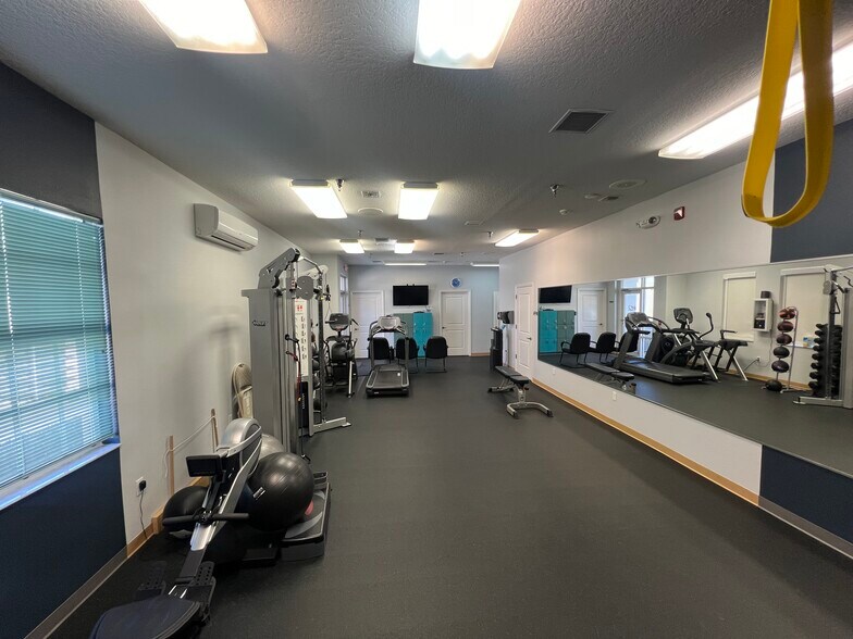 5219 FL-64, Bradenton, FL à louer - Photo du bâtiment - Image 2 de 5