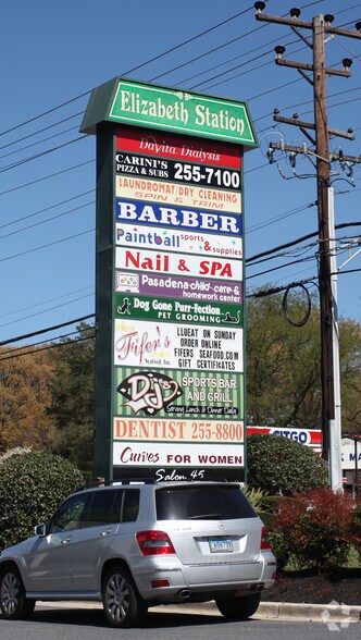 8894 Fort Smallwood Rd, Pasadena, MD à louer - Photo du bâtiment - Image 3 de 4