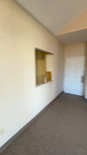 4740 Nelson Brogdon Blvd, Buford, GA à vendre - Vidéo sur l’inscription commerciale - Image 2 de 14