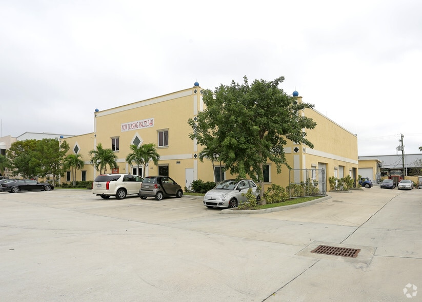 1550 N Andrews Ave, Pompano Beach, FL for lease - Building Photo - Image 2 of 15