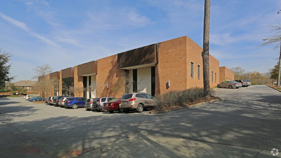 2700 Middleburg Dr, Columbia, SC à louer - Photo principale - Image 1 de 16