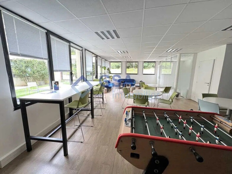 Office in Évry-Courcouronnes for lease - Interior Photo - Image 3 of 9