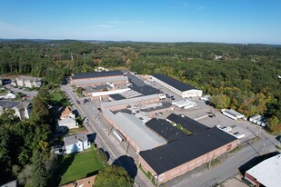 Howe Avenue Industrial Park - Entrepôt