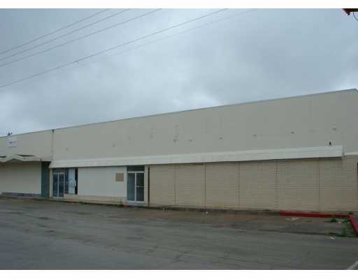 200 N Saint Marys St, Beeville, TX for lease - Building Photo - Image 2 of 31