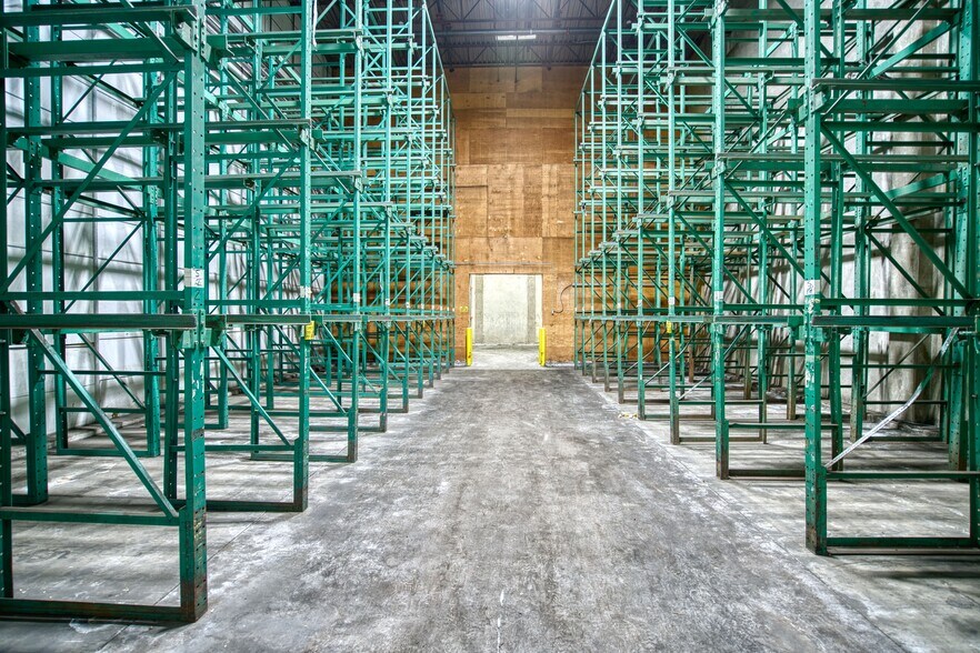 4475 E 50th Ave, Denver, CO for lease - Interior Photo - Image 2 of 6