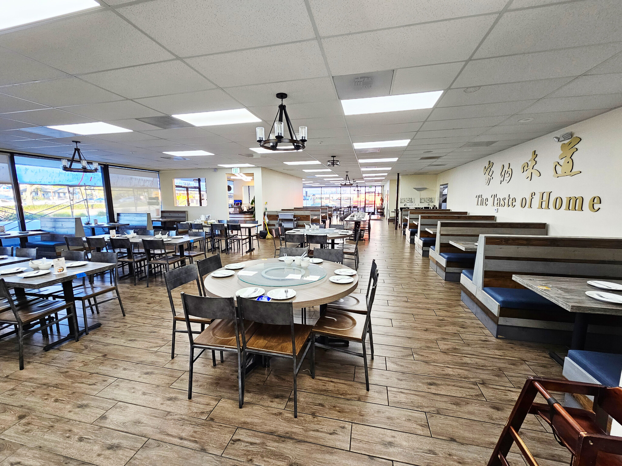 5487-5597 Clairemont Mesa Blvd, San Diego, CA for lease Interior Photo- Image 1 of 4