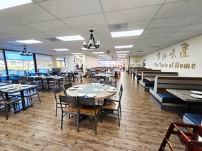 5487-5597 Clairemont Mesa Blvd, San Diego, CA à louer Photo intérieure- Image 2 de 4