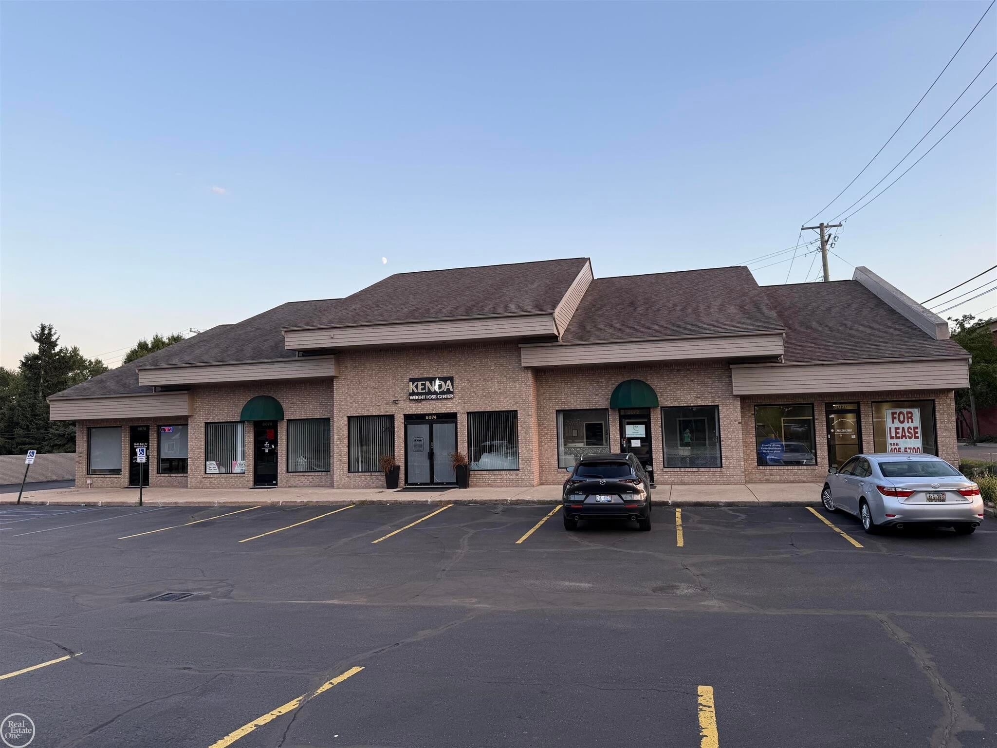 8070-8078 21 Mile Rd, Shelby Township, MI à louer Photo intérieure- Image 1 de 7