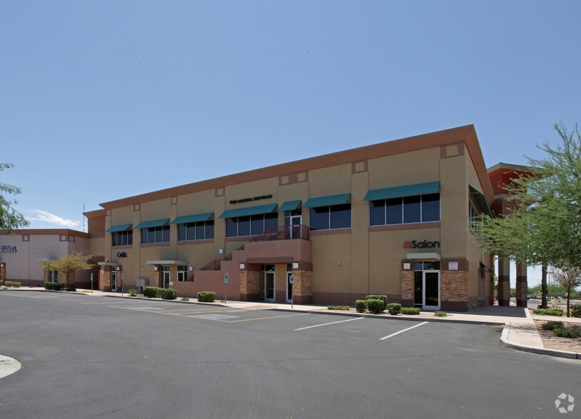 1040 S Gilbert Rd, Gilbert, AZ à louer - Photo du bâtiment - Image 3 de 38