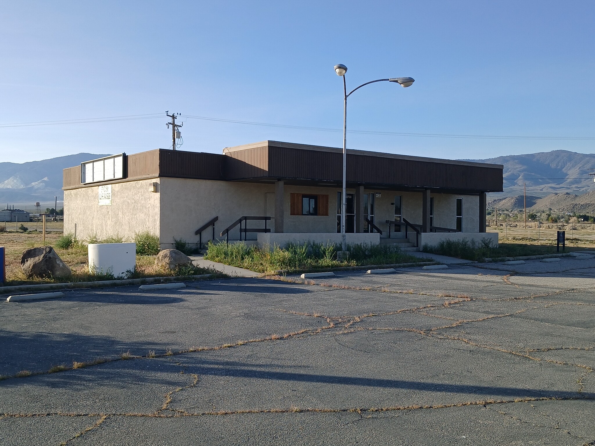 32733 Highway 18, Lucerne Valley, CA for lease Primary Photo- Image 1 of 24