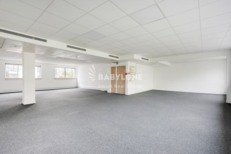 Office in Boulogne-Billancourt for lease - Interior Photo - Image 3 of 9