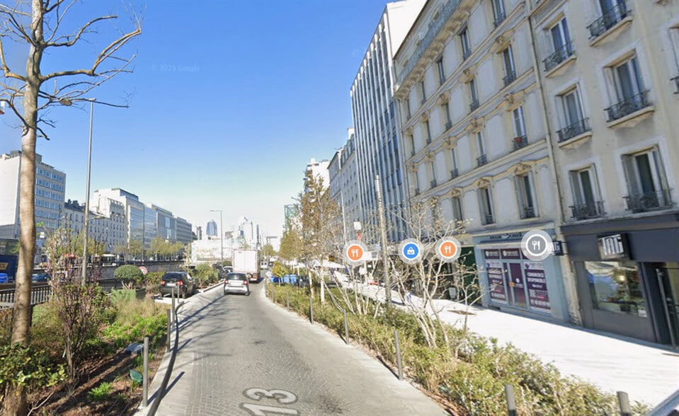 Retail in Neuilly-sur-Seine for lease - Building Photo - Image 2 of 4