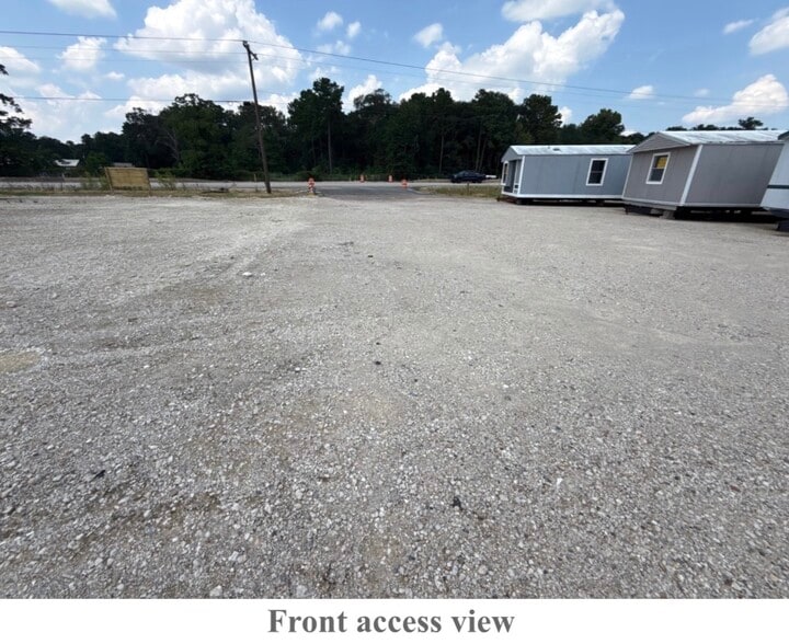 17370 Highway 105 E, Conroe, TX à louer - Photo du bâtiment - Image 3 de 3