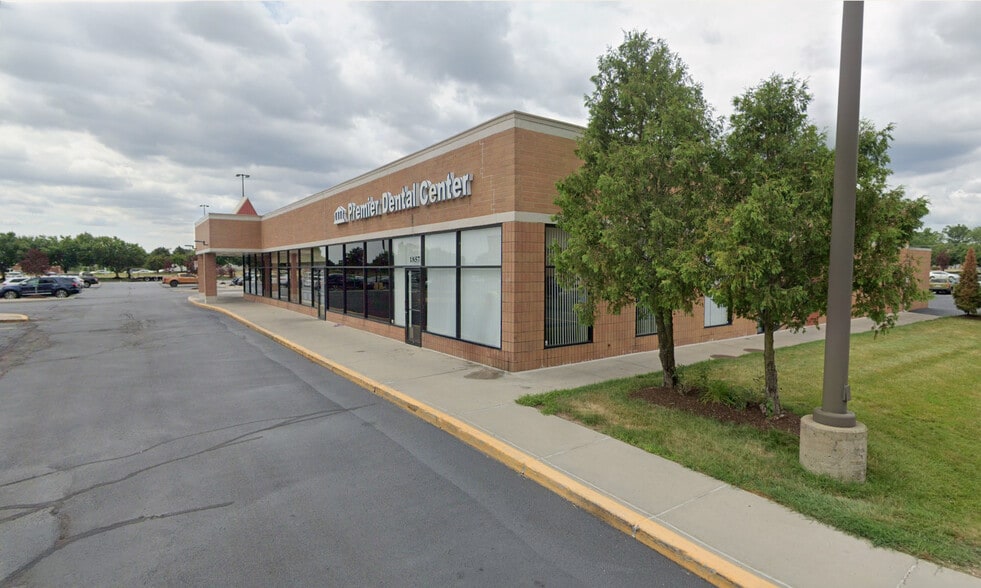 1835-1857 E Big Beaver Rd, Troy, MI for lease - Building Photo - Image 2 of 10