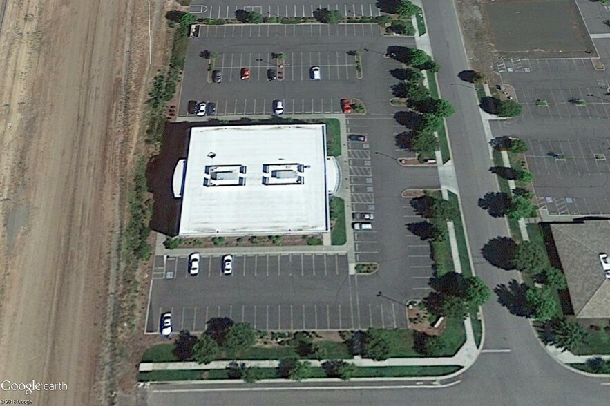 3501 Excel Dr, Medford, OR à louer - Aérien - Image 2 de 11