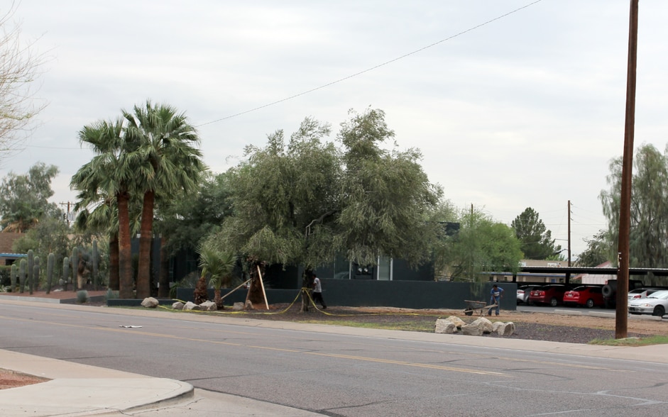 4538 N 40th St, Phoenix, AZ for lease - Primary Photo - Image 1 of 2