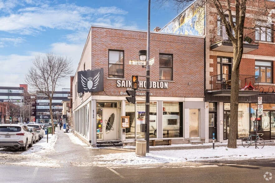 6700-6702 Boul Saint-Laurent, Montréal, QC à louer - Photo du bâtiment - Image 2 de 4