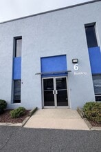 291 Us Highway 22 E, White House Station, NJ for lease Interior Photo- Image 1 of 8