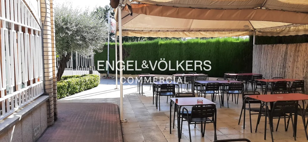 Retail in Polinyà, Barcelona for sale - Interior Photo - Image 2 of 11