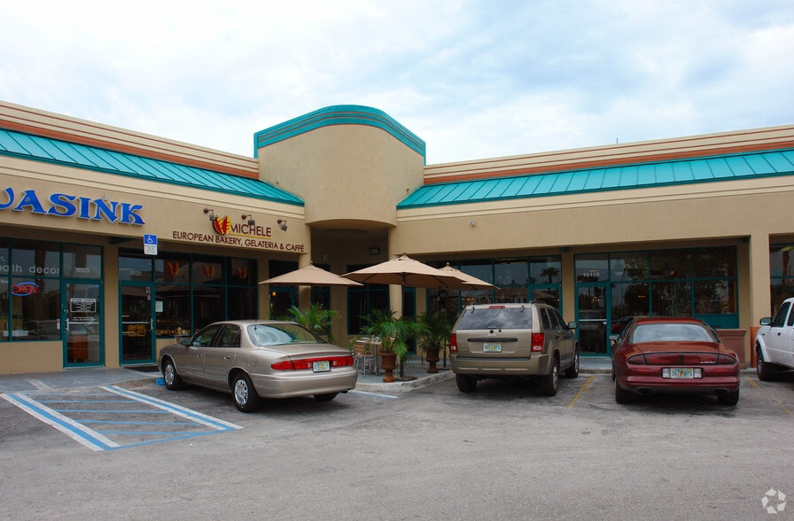 16101-16173 Biscayne Blvd, North Miami Beach, FL for lease - Building Photo - Image 3 of 14