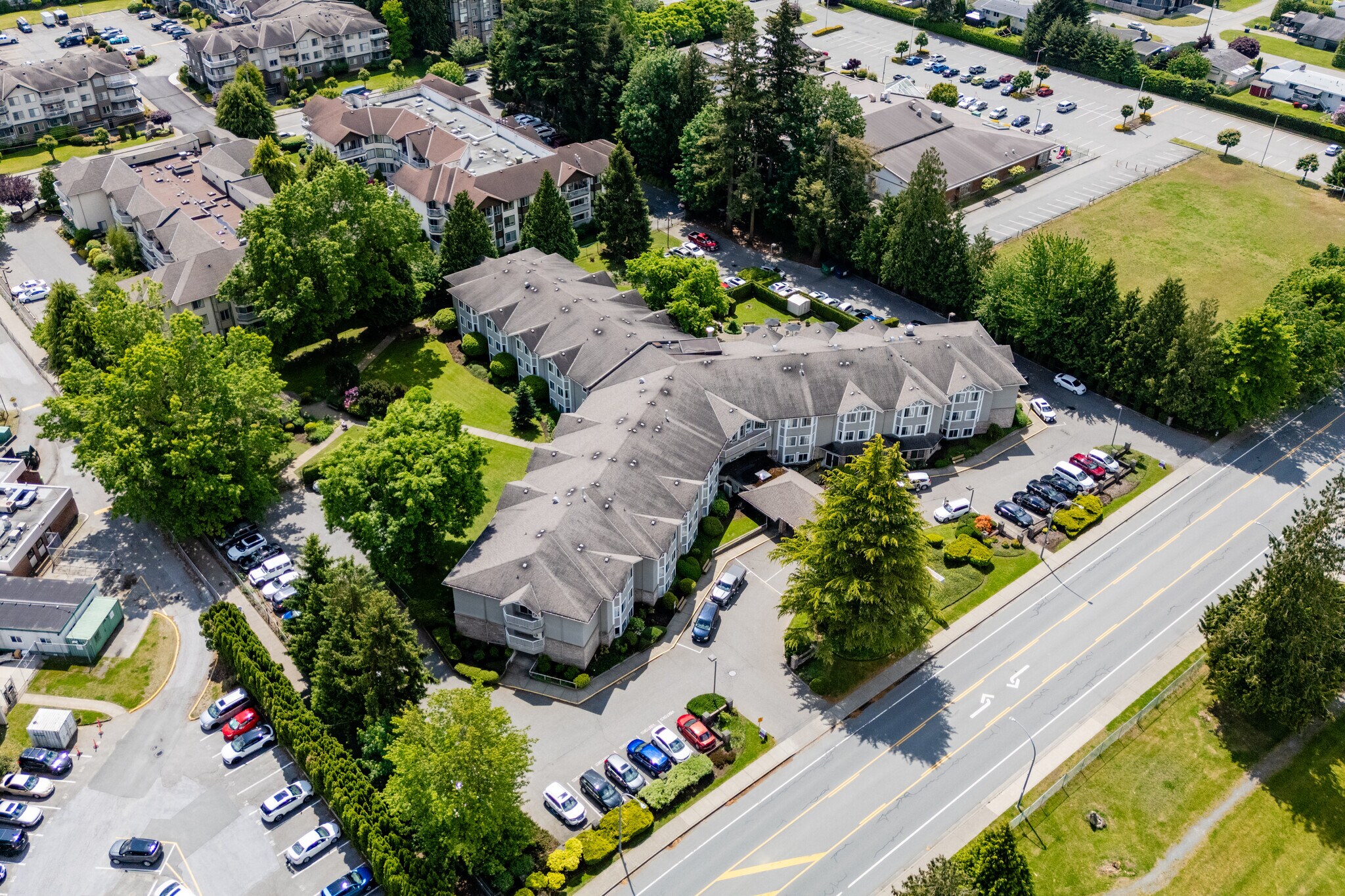 33386 Bevan Ave, Abbotsford, BC for sale Primary Photo- Image 1 of 10