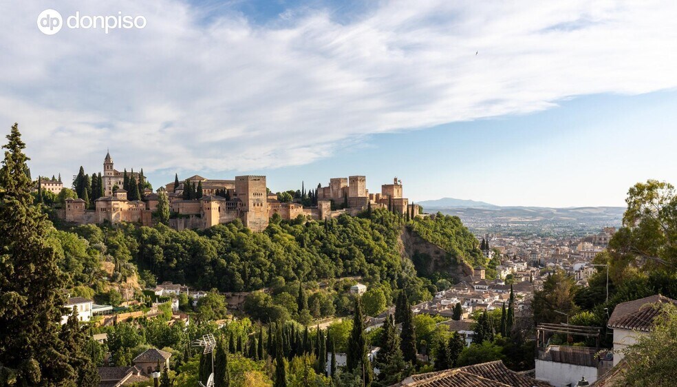 Calle Santo Sepulcro del Sacromonte, Granada, Granada à vendre - Photo du bâtiment - Image 2 de 17