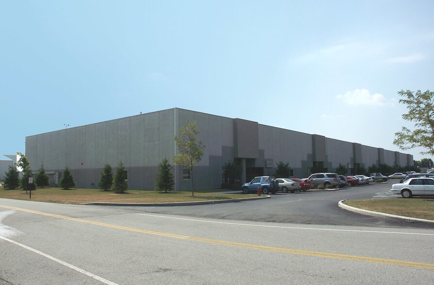 7280 Alum Creek Dr, Columbus, OH for lease - Building Photo - Image 1 of 2