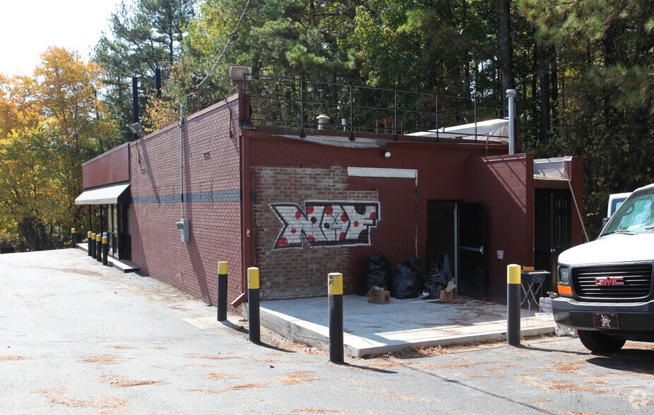 2230 Cotillion Dr, Atlanta, GA à vendre - Photo du bâtiment - Image 2 de 2