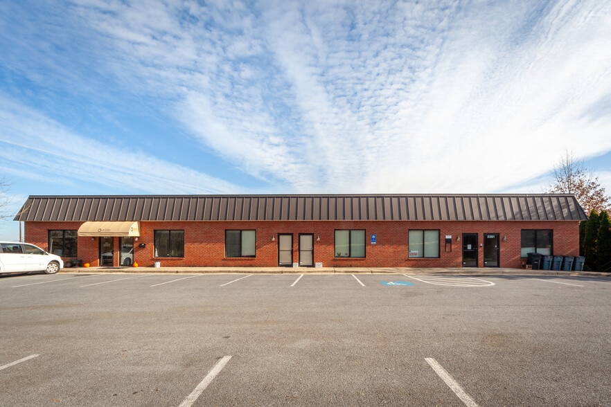 2251-2281 Valley Ave, Winchester, VA for lease - Building Photo - Image 3 of 5