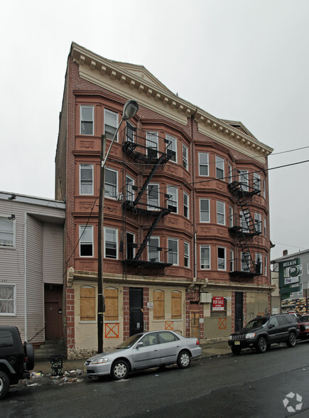 248-250 Park Ave, Paterson, NJ for sale - Primary Photo - Image 1 of 1