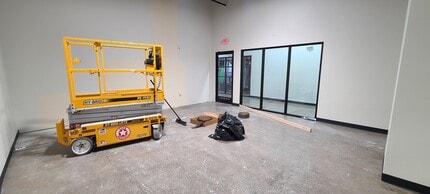 285 Liberty St, Salem, OR for lease Interior Photo- Image 1 of 3