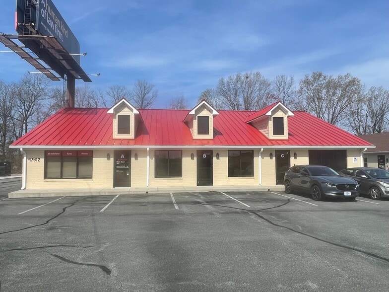 17912 Forest Rd, Forest, VA for lease - Building Photo - Image 3 of 5