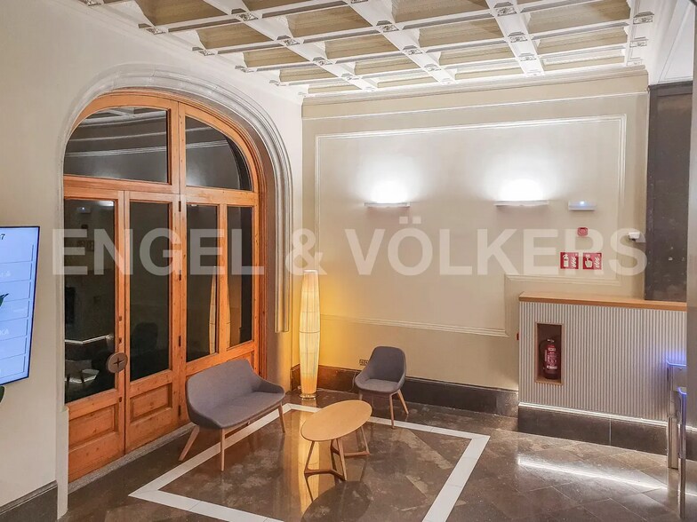 Passeig de Gràcia, Barcelone, Barcelona à louer - Hall d’entrée - Image 2 de 6
