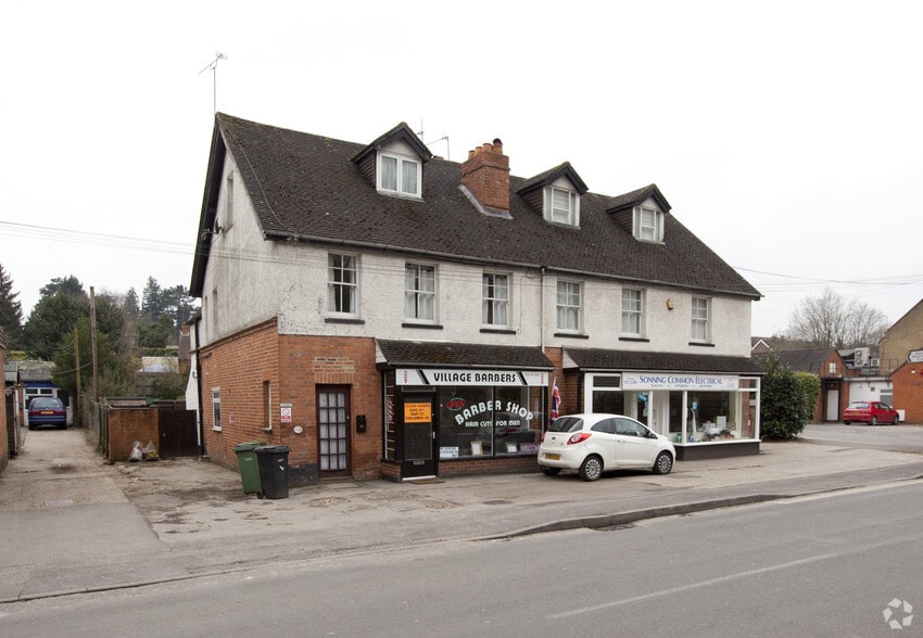 24 Peppard Rd, Sonning Common à vendre - Photo du bâtiment - Image 2 de 2