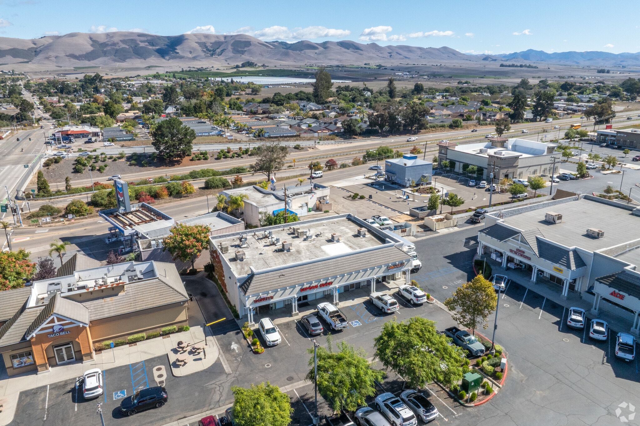 537-551 W Tefft St, Nipomo, CA for lease Primary Photo- Image 1 of 7