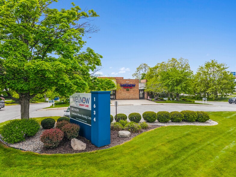 1634 Gull Rd, Kalamazoo, MI à vendre - Photo du bâtiment - Image 2 de 3