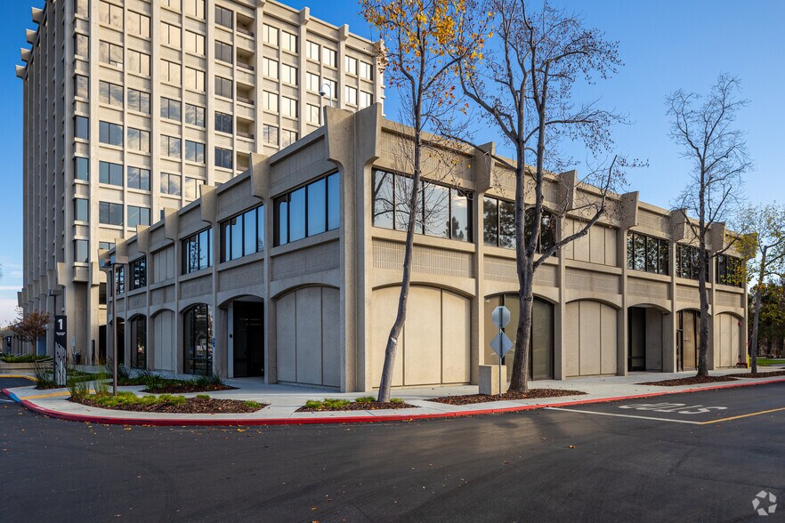 3000 El Camino Real, Palo Alto, CA à louer - Photo du bâtiment - Image 1 de 5