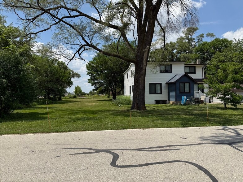 1596 Oxford Rd, Des Plaines, IL à vendre - Photo du bâtiment - Image 1 de 3