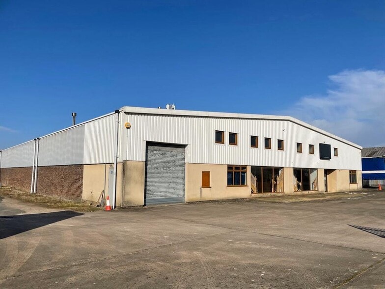 Plantation Rd, Stoke On Trent for lease - Building Photo - Image 2 of 15