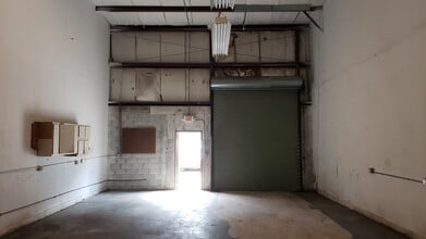 730 S Deerfield Ave, Deerfield Beach, FL for lease Interior Photo- Image 2 of 3