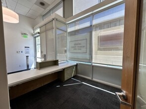 1955 San Pablo Ave, Oakland, CA for lease Interior Photo- Image 2 of 3