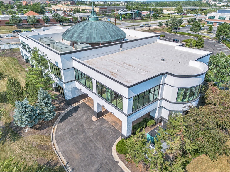 8101 W 135th St, Overland Park, KS for lease - Building Photo - Image 3 of 11