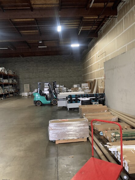 2929 Orange Grove Ave, North Highlands, CA à vendre - Photo du bâtiment - Image 3 de 9