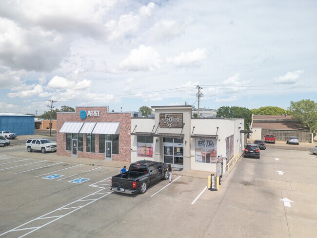 More details for 201 S. Dumas, Dumas, TX - Retail for Sale