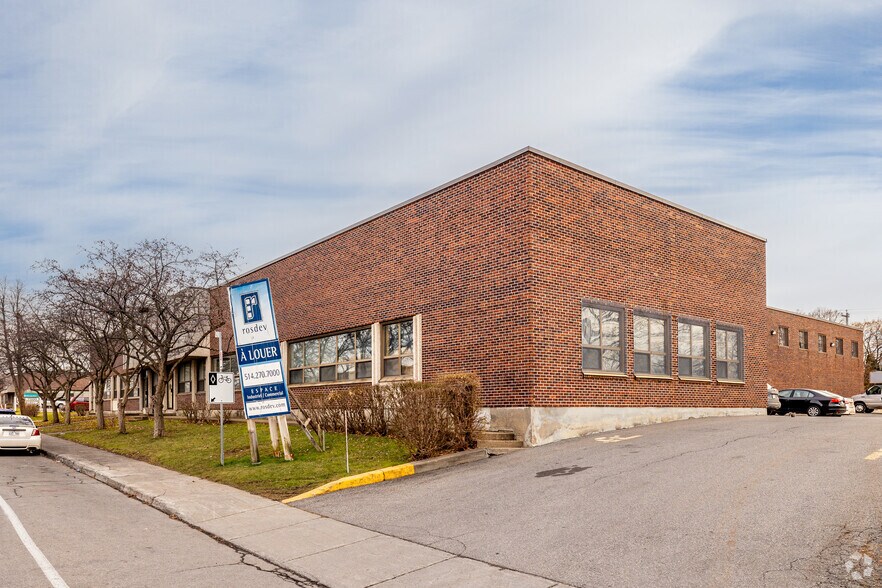 460-500 Boul Montpellier, Montréal, QC à louer - Photo principale - Image 1 de 7